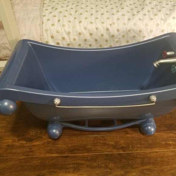American Girl Bathtub - Picture 2 of 7